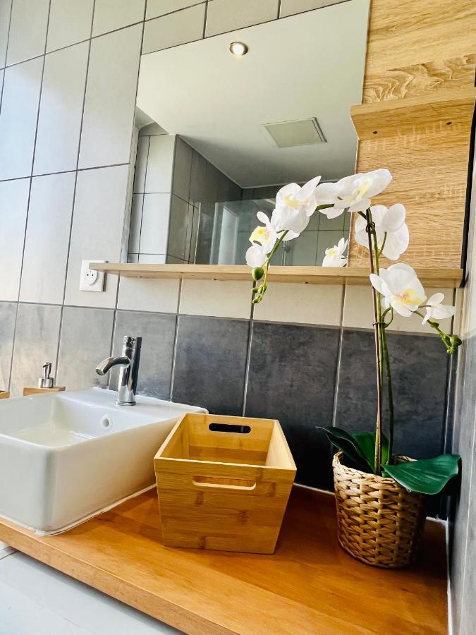 Superbe Duplex Design Neuf 2 Chambres, Climatise Tout Confort, Facile D,Acces Stationnement Gratuit Marseille Kültér fotó