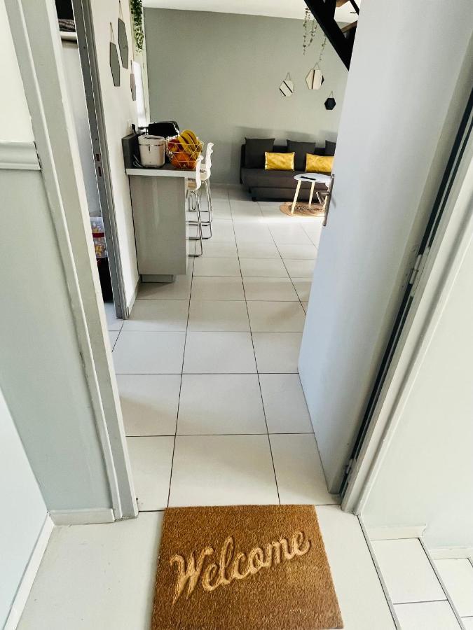 Superbe Duplex Design Neuf 2 Chambres, Climatise Tout Confort, Facile D,Acces Stationnement Gratuit Marseille Kültér fotó