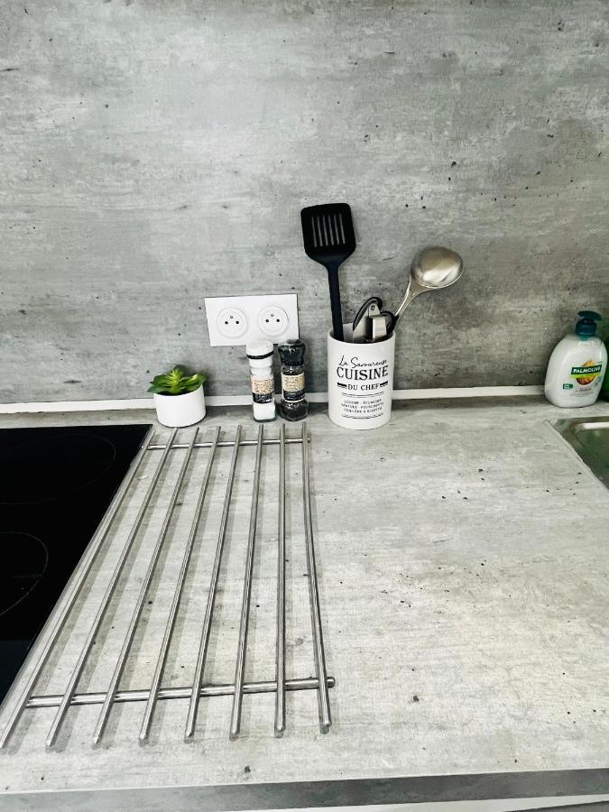 Superbe Duplex Design Neuf 2 Chambres, Climatise Tout Confort, Facile D,Acces Stationnement Gratuit Marseille Kültér fotó